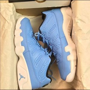 Jordan 9 Low Pantone 🏀